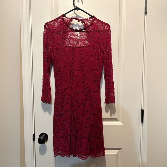 blue pencil skirt outfit